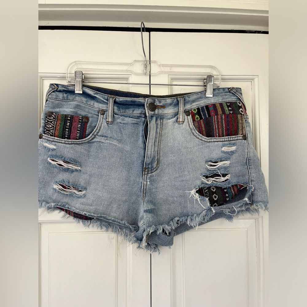 Free People Baja Serape Rugged Cut Off Jean Shorts women’s size 30 boho Ripped